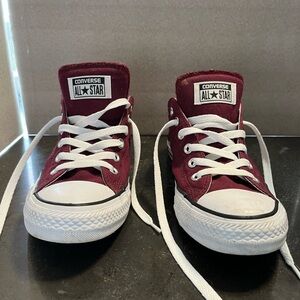 Women converse low shoes